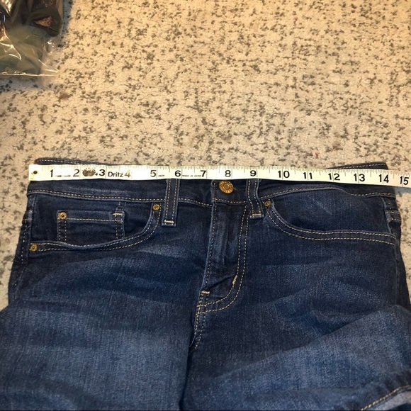 Levi’s Mid-Rise Shortie Jean Shorts Size 6 - Picture 5 of 7